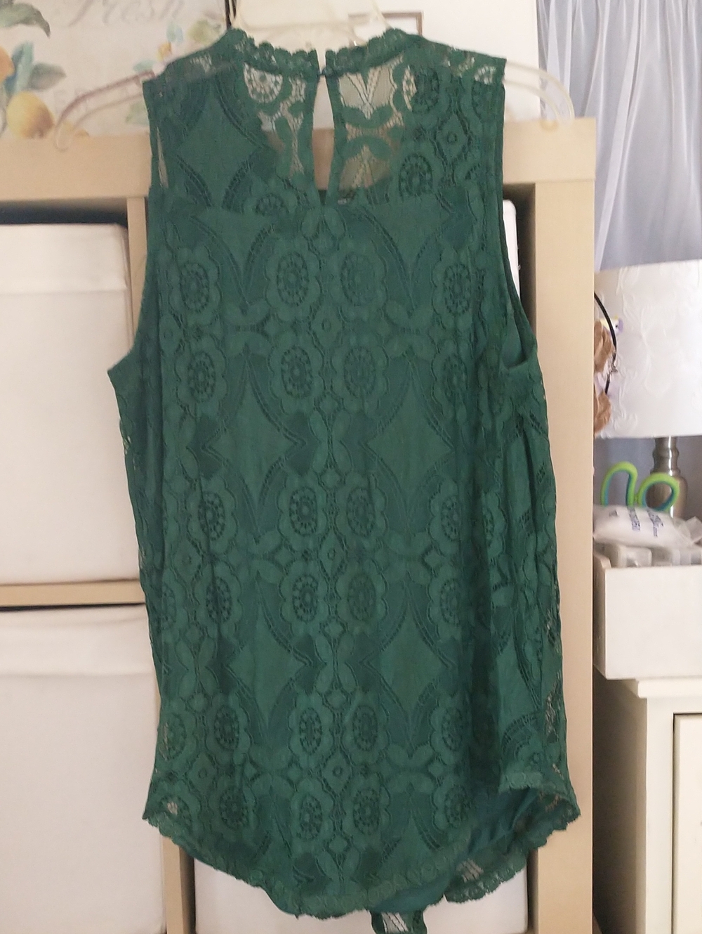 Green Lace Tank Top - Picture 2 of 6
